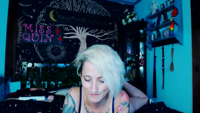 MissQuinCam