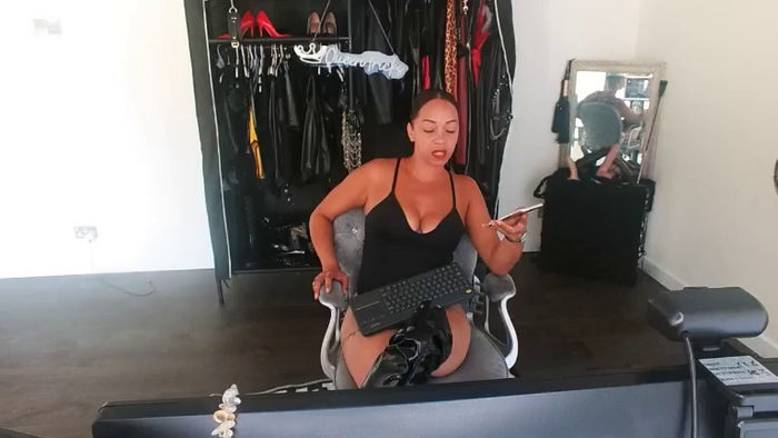 QueenTrick