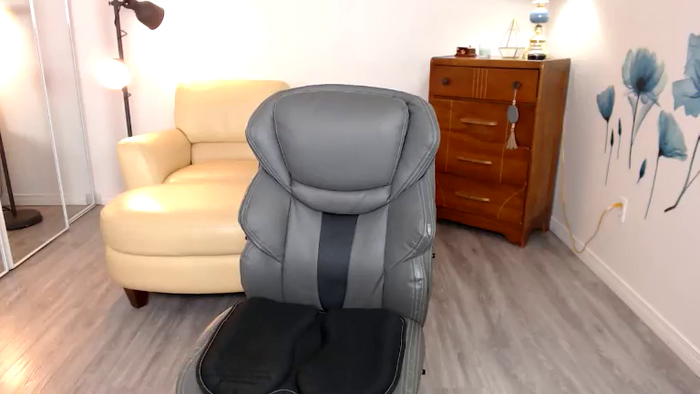 DominantDelores