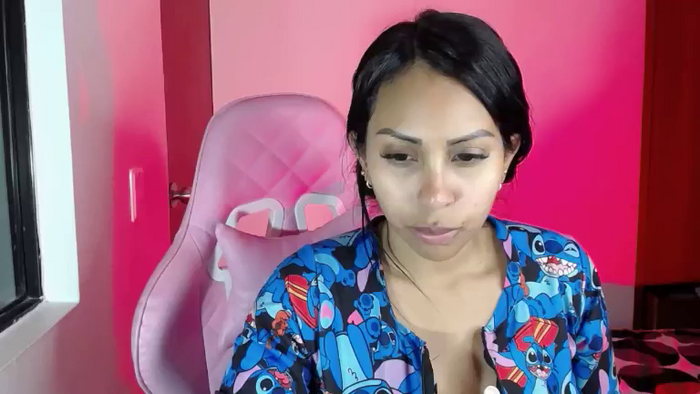 LATINA_BIG_CLITXXX
