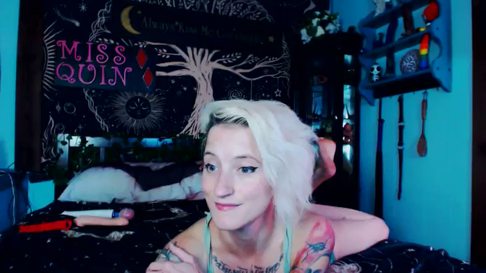 MissQuinCam