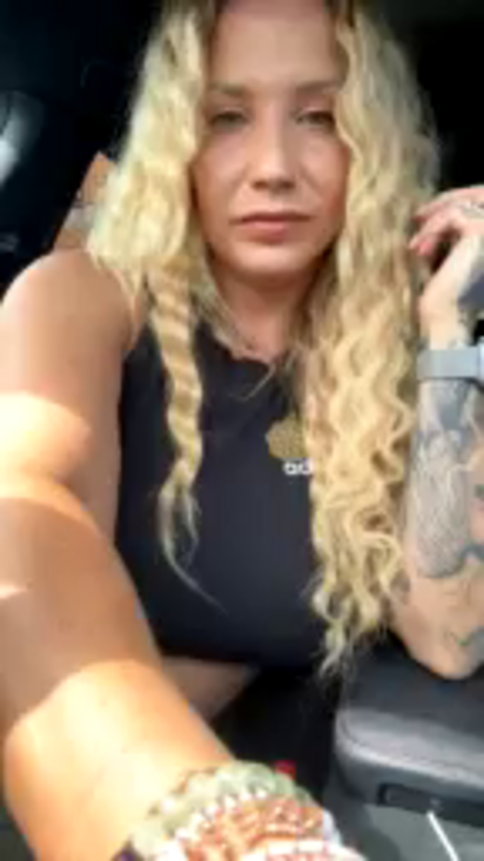 VivianUK