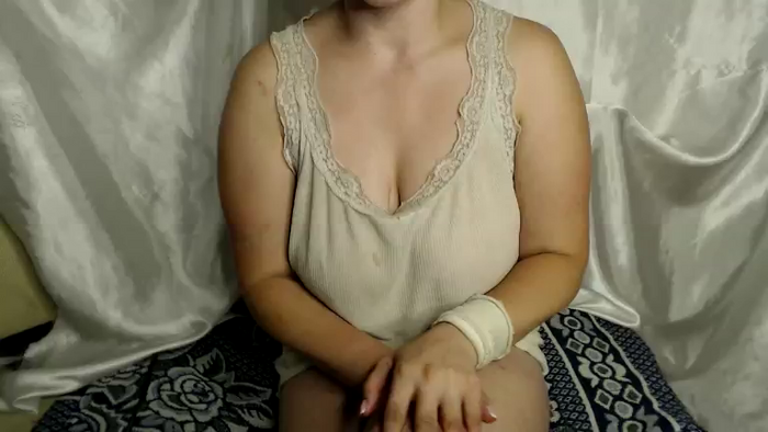 BettyGirlKiss