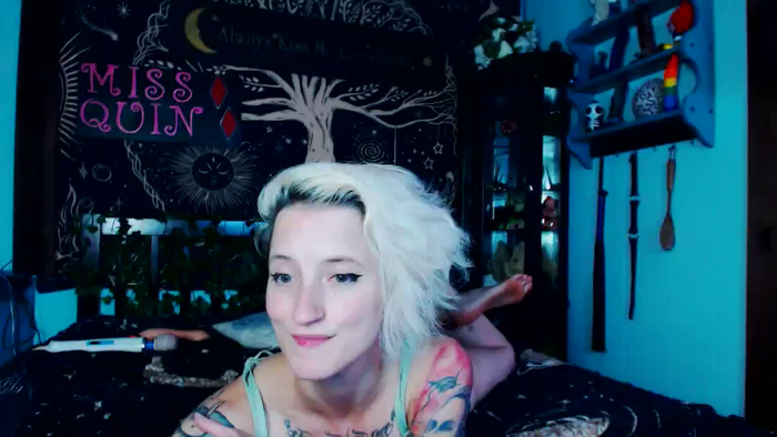 MissQuinCam