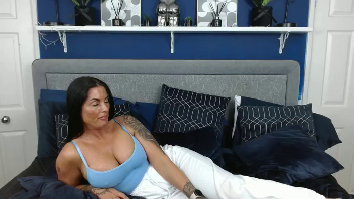 BellaVixen23
