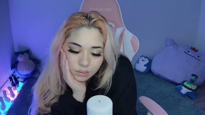 Couchwaifu