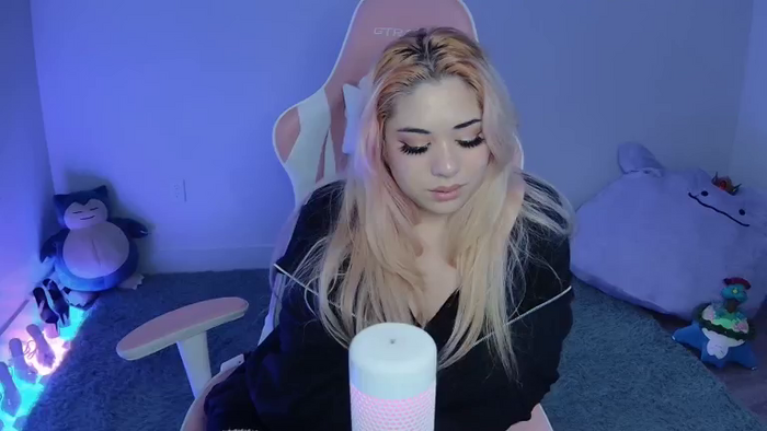 Couchwaifu