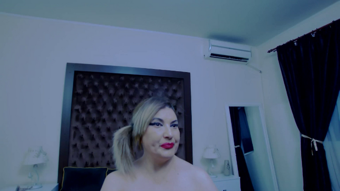 KiraLeila