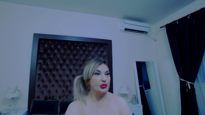 KiraLeila