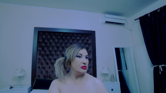 KiraLeila