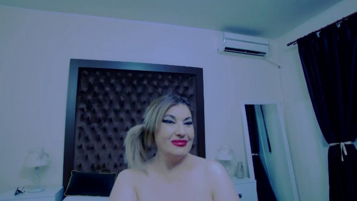 KiraLeila