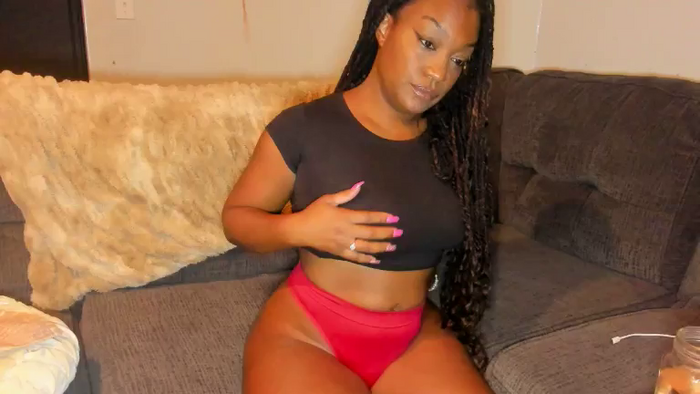 Nicole_Lace