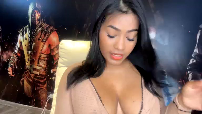 AlishaCox