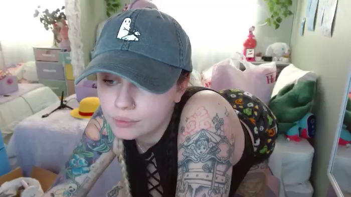 Angelina_Glass