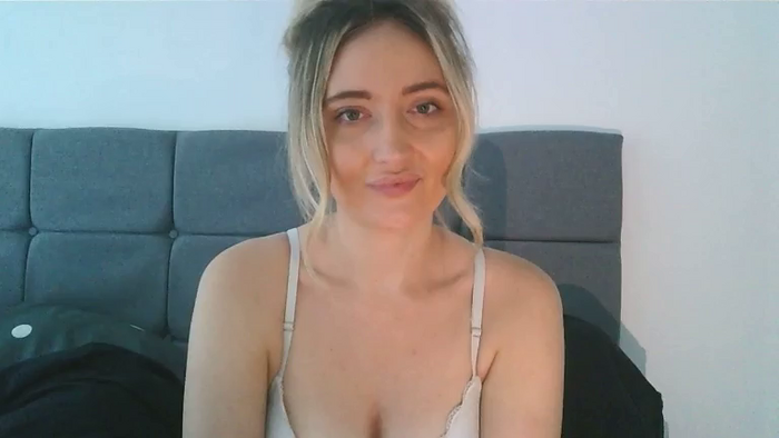 BlondieTeenAmber