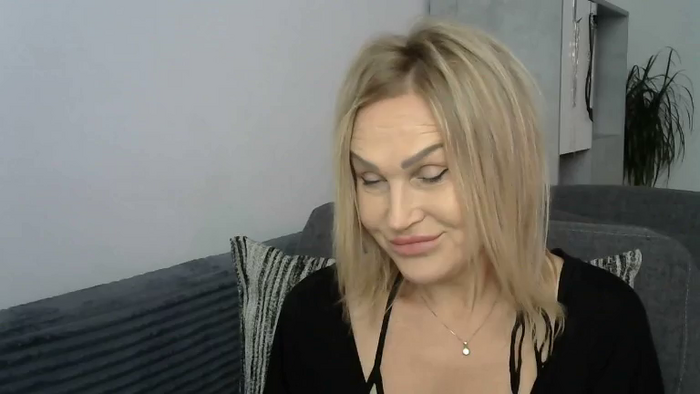 Evie_Paige