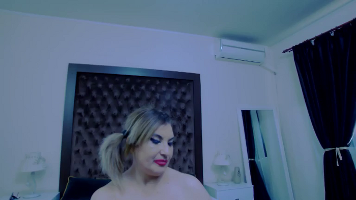 KiraLeila