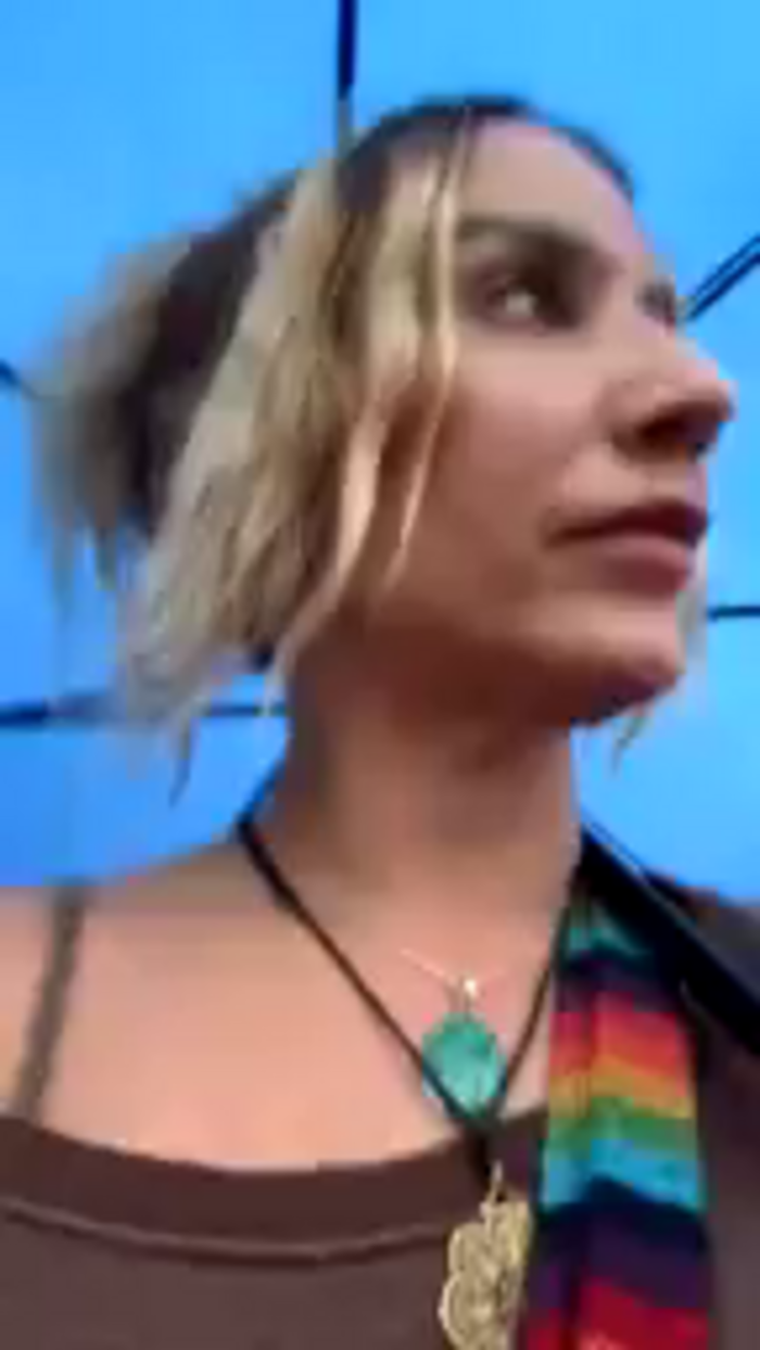 VivianUK