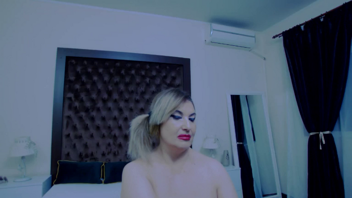 KiraLeila