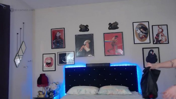 Stassie_Jones
