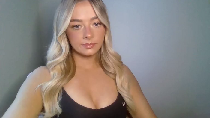 X_Zoey_UK