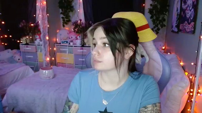 Angelina_Glass
