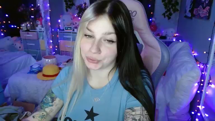 Angelina_Glass