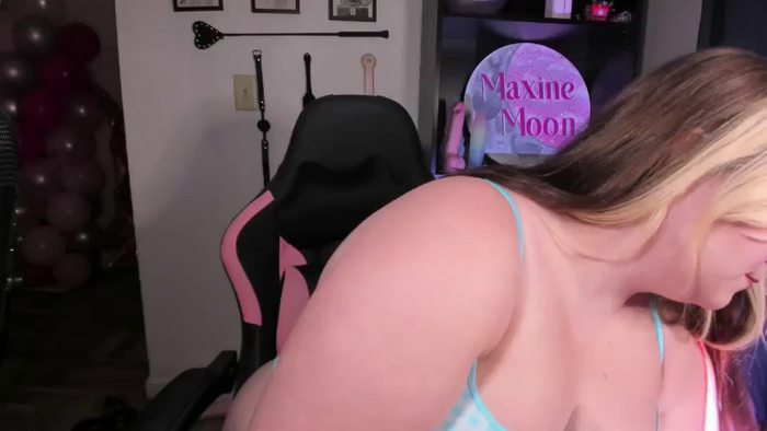 MaxineMoonxx