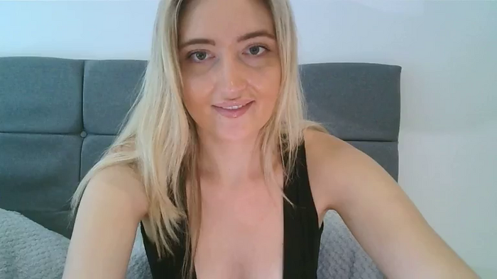 BlondieTeenAmber
