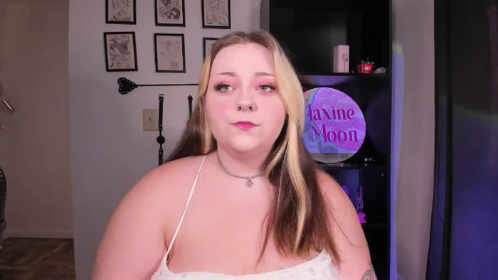 MaxineMoonxx