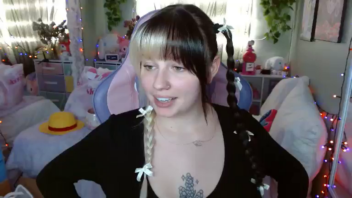 Angelina_Glass