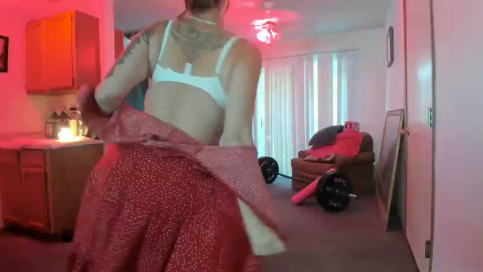 Hottyhousewife18