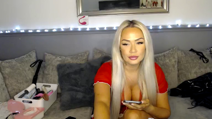 Bella_steel_official