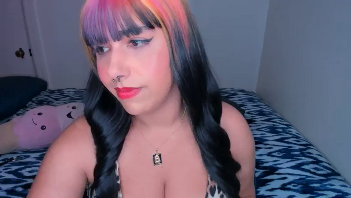 CurvyKisses
