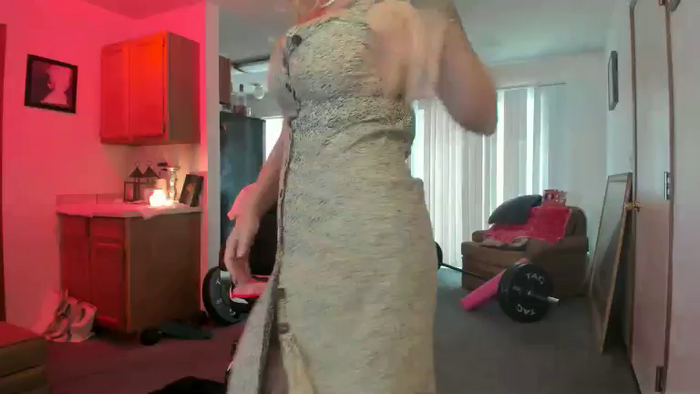 Hottyhousewife18