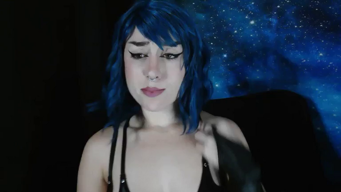 MissVikkiBlue