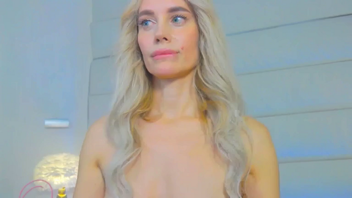 DahliaLay