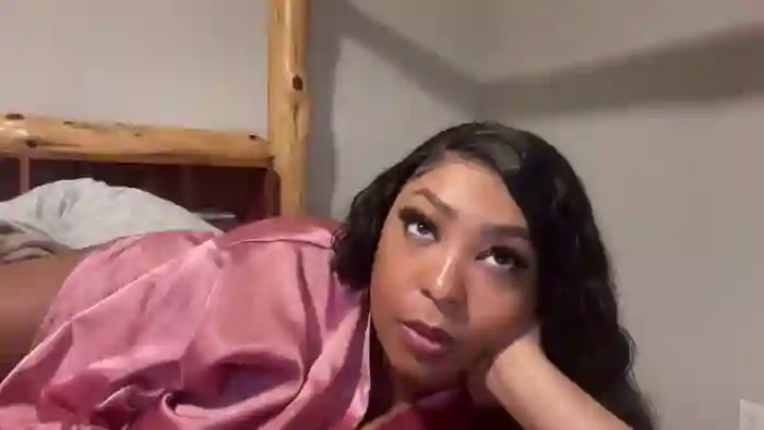 2024/11/25/streamate-rachelraxxx-02-21-00