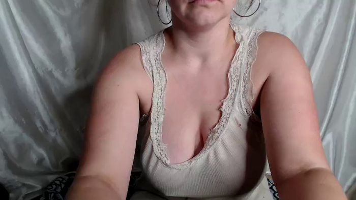 BettyGirlKiss