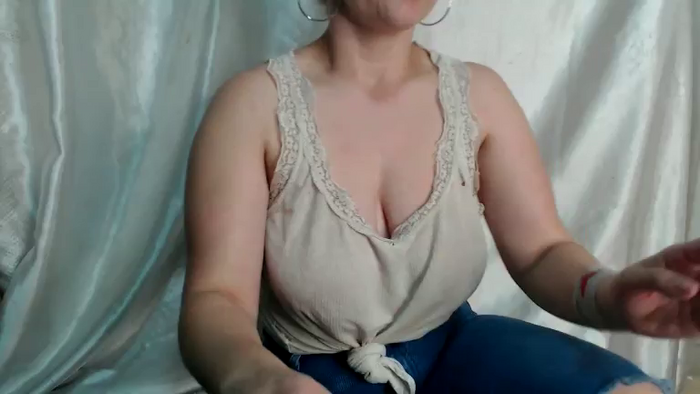 BettyGirlKiss
