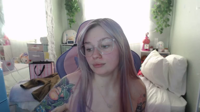 Angelina_Glass