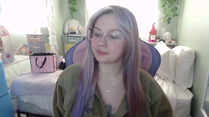 Angelina_Glass