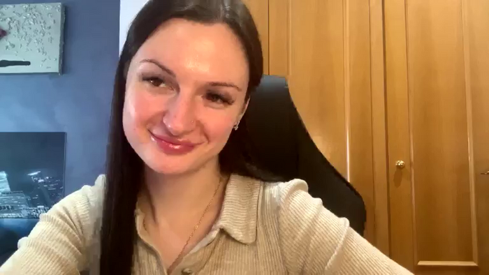 GloriaM