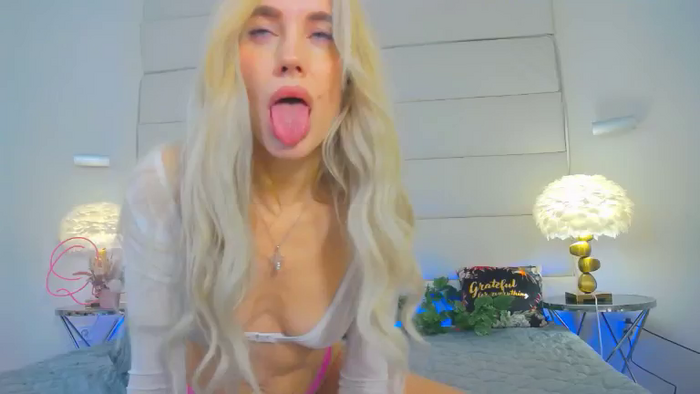 DahliaLay