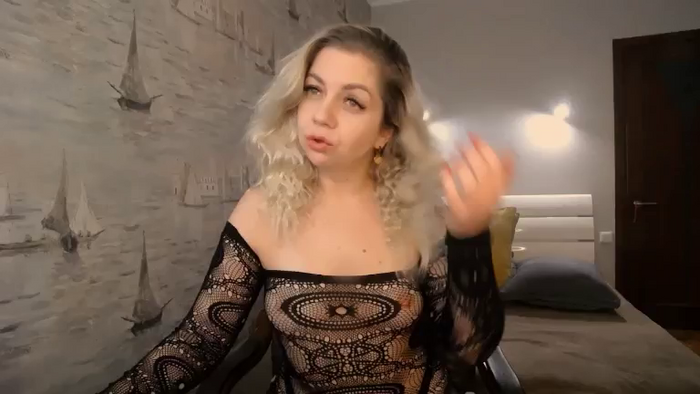 Nichole_Hill