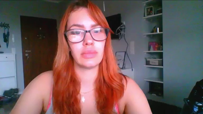 ZoeRedHot