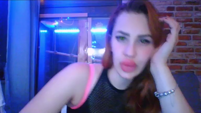 ZoeRedHot