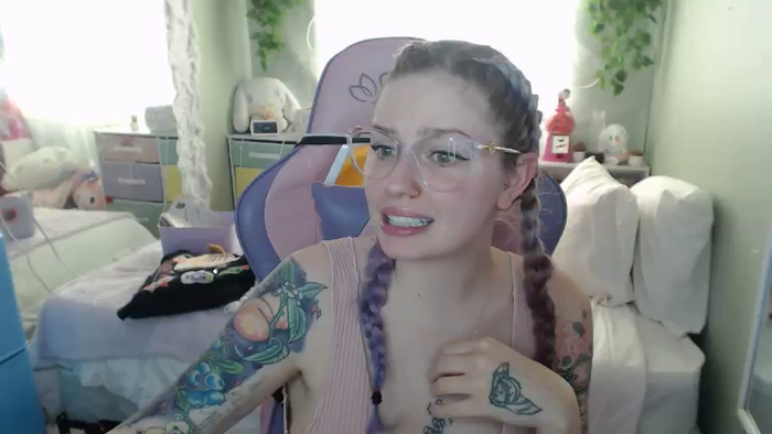 Angelina_Glass