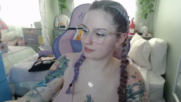 Angelina_Glass