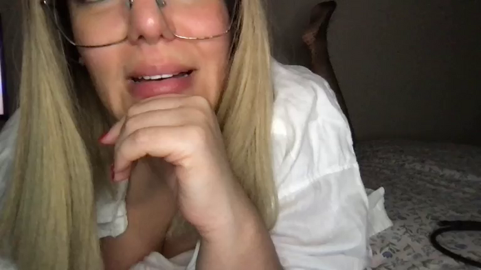 MistressLouUK